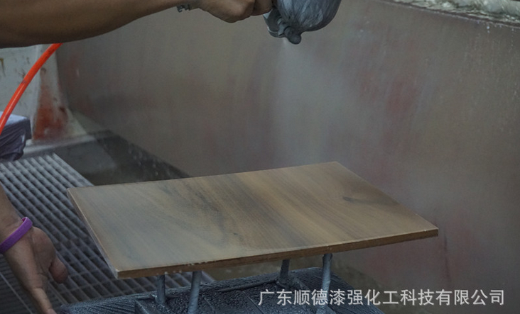 免费观看91看片免费看片网站APP漆廠家教您免费看片网站APP刷漆步驟2